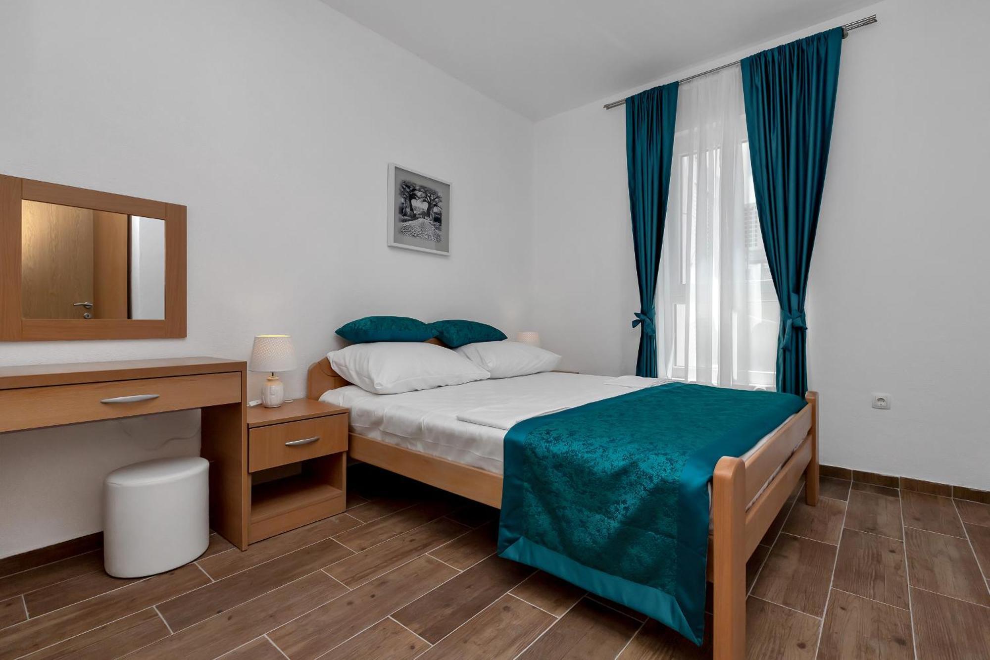 Apartments Villa Medo Makarska Room photo