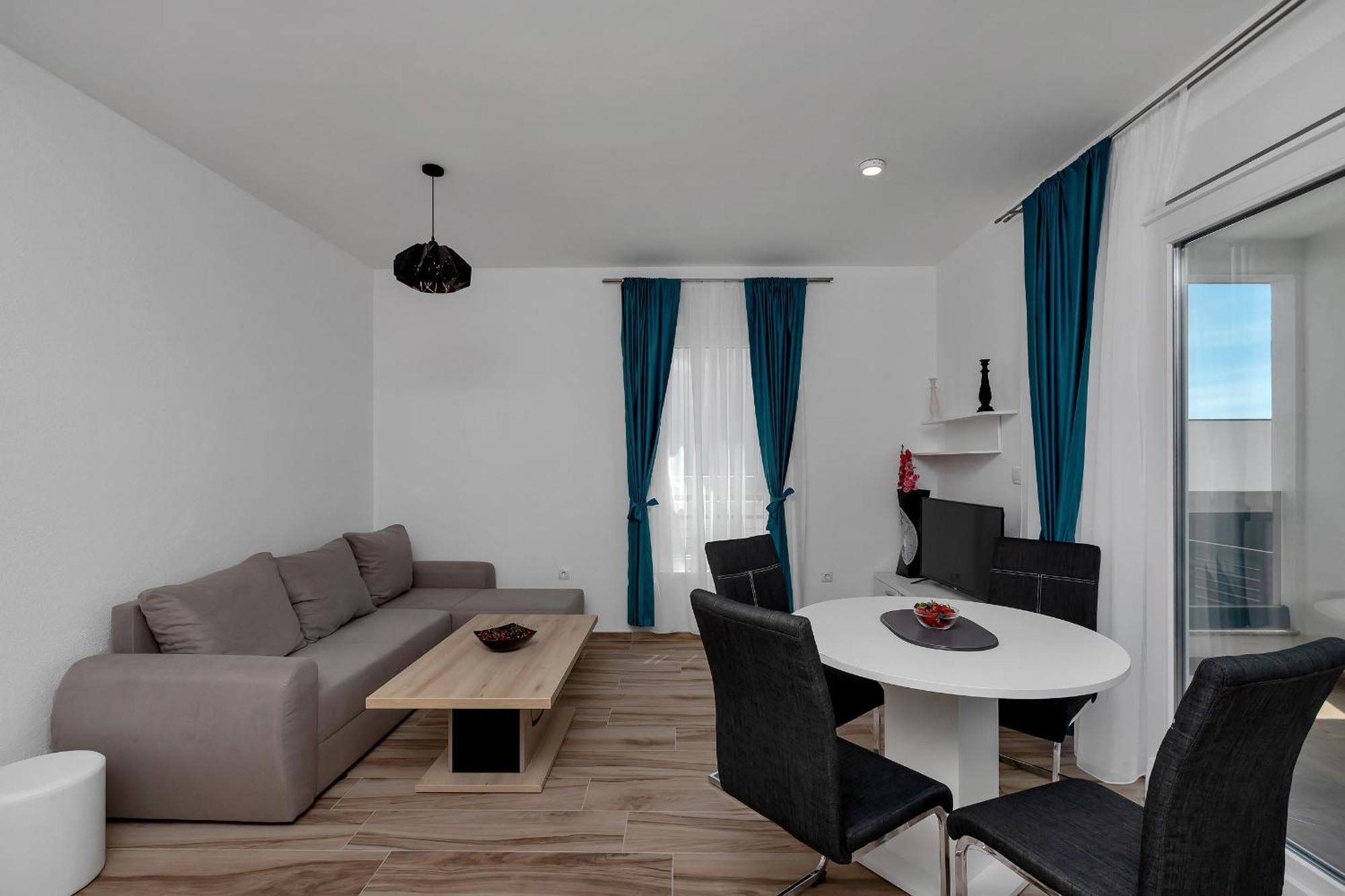 Apartments Villa Medo Makarska Room photo