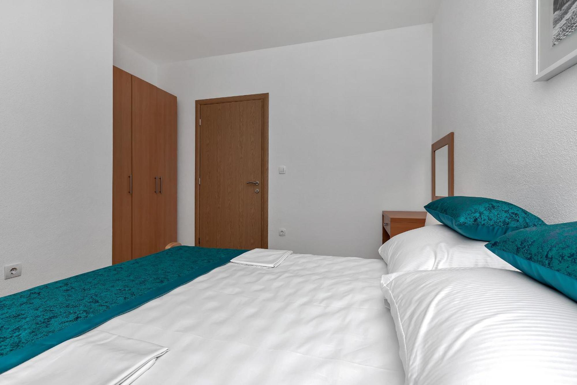 Apartments Villa Medo Makarska Room photo